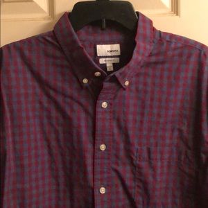 Sonoma Men’s plaid Long sleeve button up shirt.
